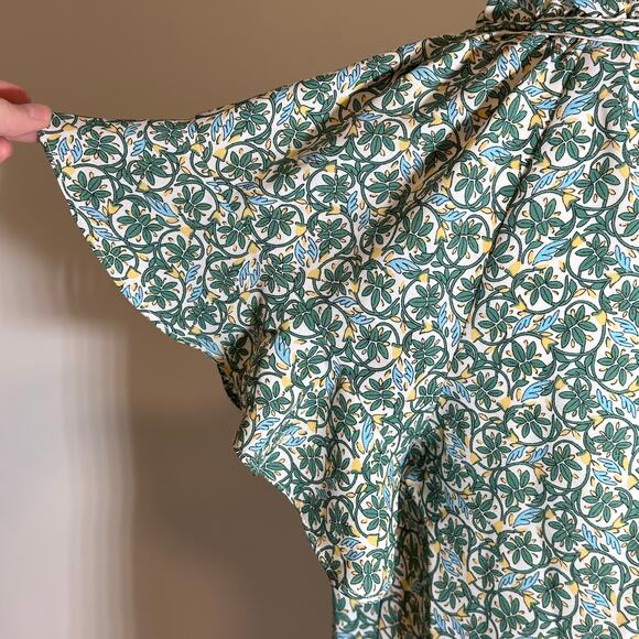 NWT Max Studio Green Floral Split Neck Flutter Sleeve Blouse Womens Size Small S - Picture 9 of 13